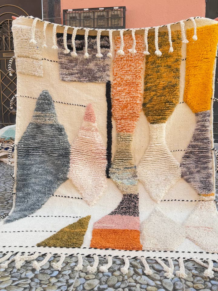 Berberteppich Beni Ouarain 152/120CM für den Großhandel von CASA Bohème