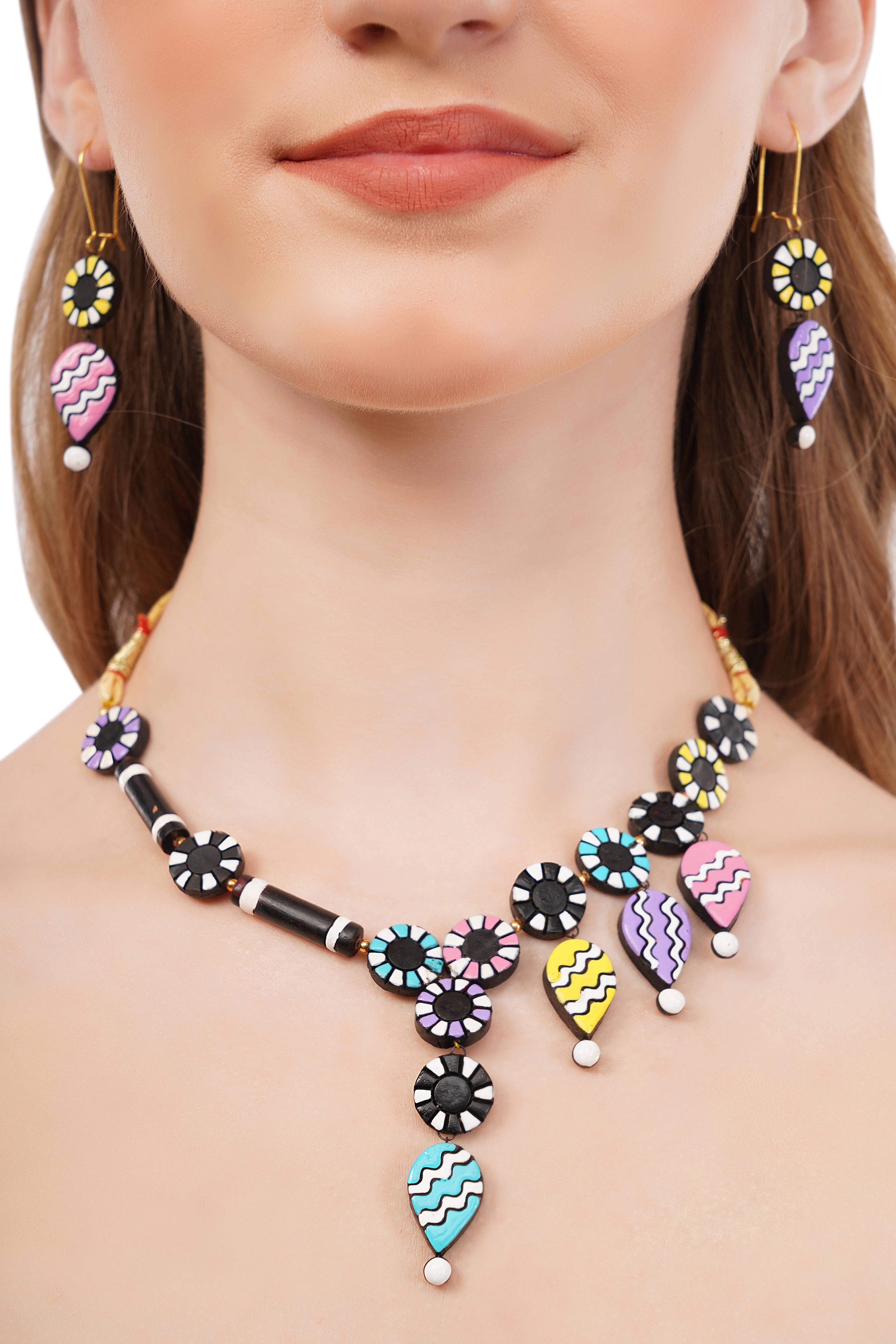 Cordelia Kraft - Wholesale Jewelry Set - Drops & Flowers Jewelry Set | Clay Jewelry | Black Clay Set4