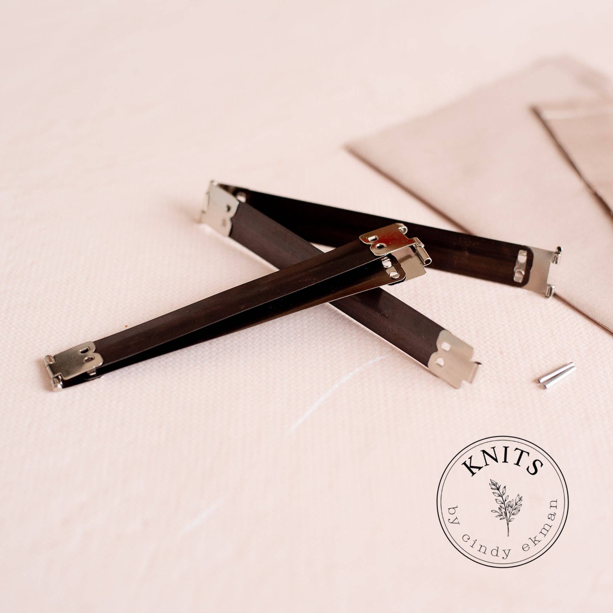 KNITS by ce AB - Venta al por mayor Material para punto/ganchillo - Clips internos del marco flexible0