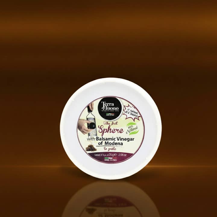 Sphère d'"Aceto Balsamico Di Modena I.G.P." à Râper pour la vente par Acetaia Terra del Tuono Soc. Agr. SRL