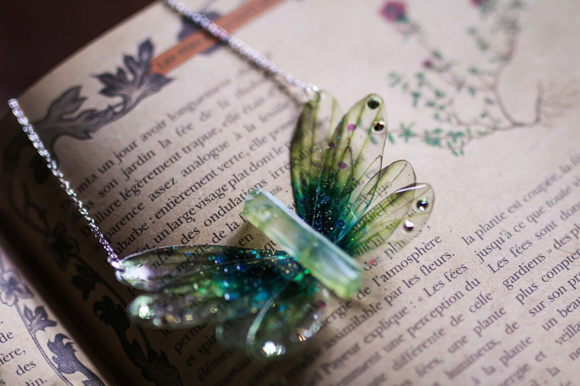 Faërie - Wholesale Pendant/Charm Necklace - Goddess of the river1