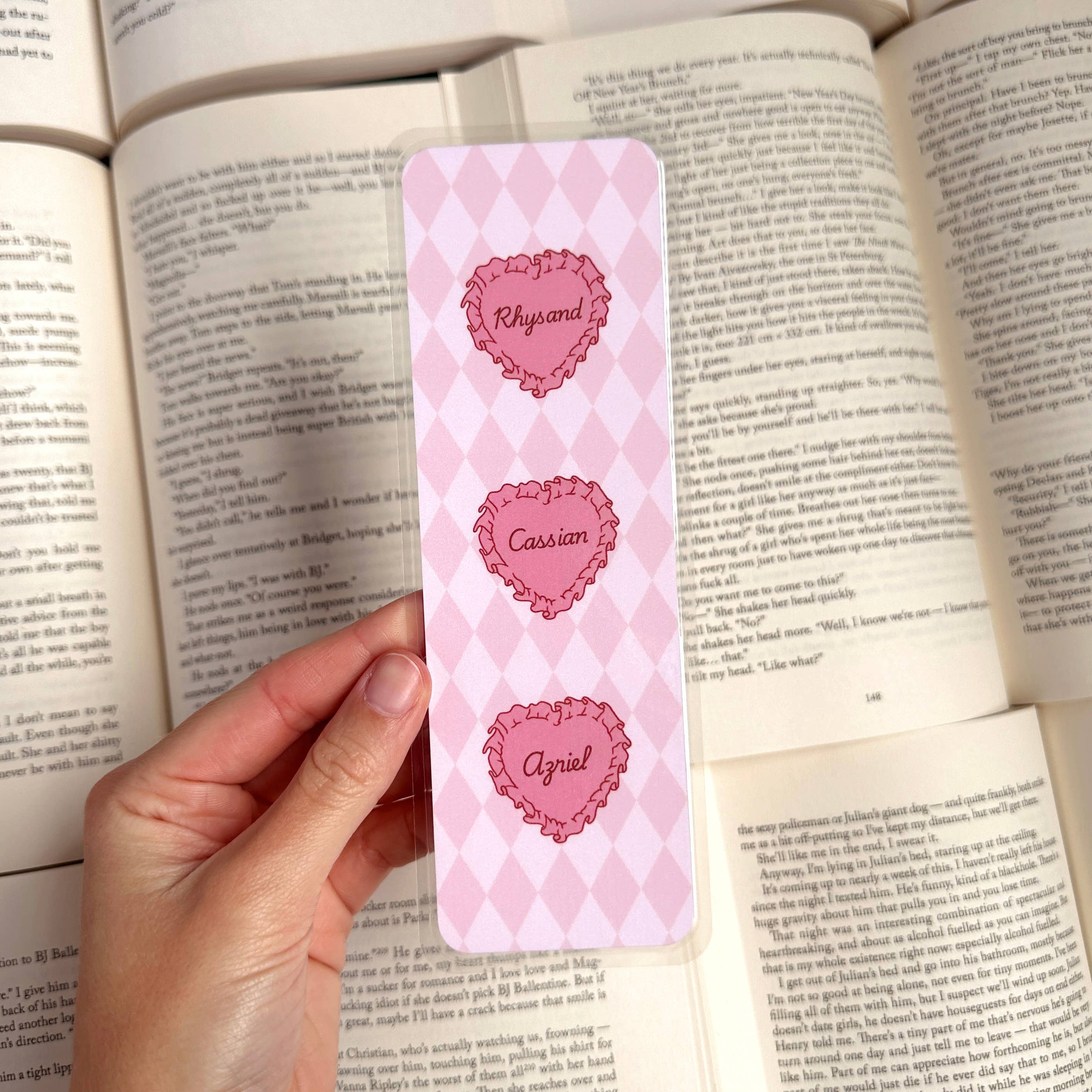 Paperback Fable & Co. - Wholesale Bookmark - A Court of Thorns and Roses Boyfriends - Bookmarks1