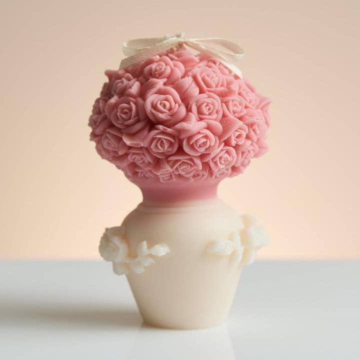 Decorative Rose Bouquet Soy Wax Candle for wholesale by Beaut natural