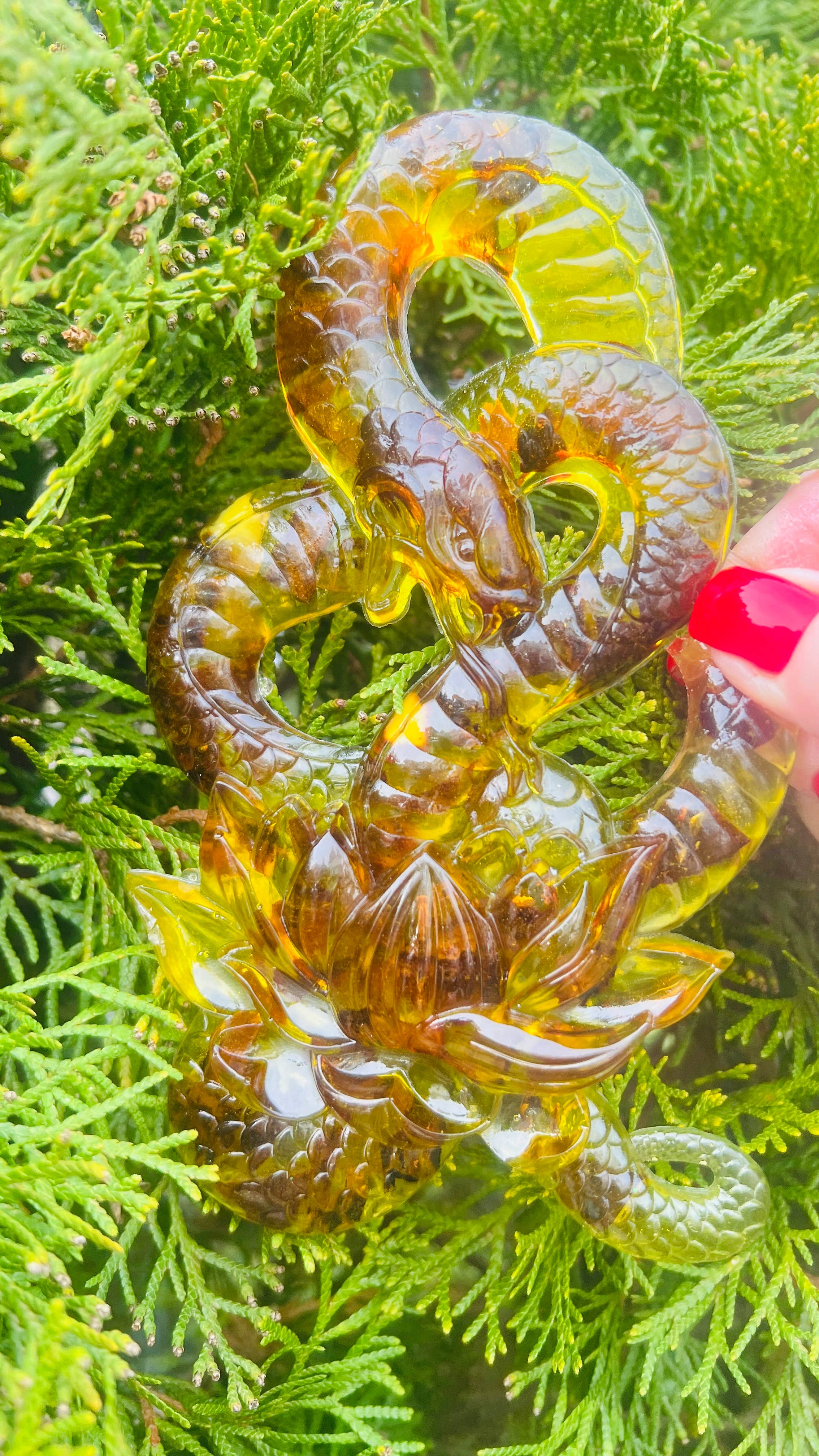 KIZIMA – wholesale Decorative figurine – Amber Snake with Lily – Handmade Baltic Amber Halloween Decor3