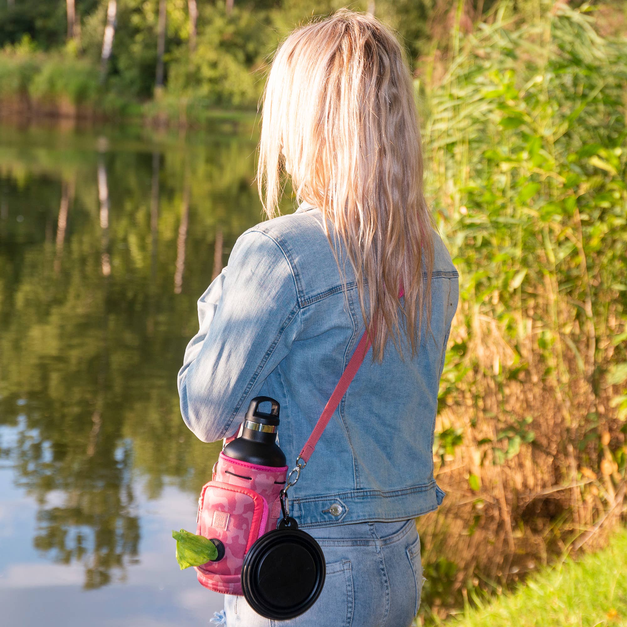 MADE EASY KIT – Suporte para garrafas/garrafeira por atacado – Kit fácil de transportar garrafa de água com bolso para saco de cocô de cachorro58