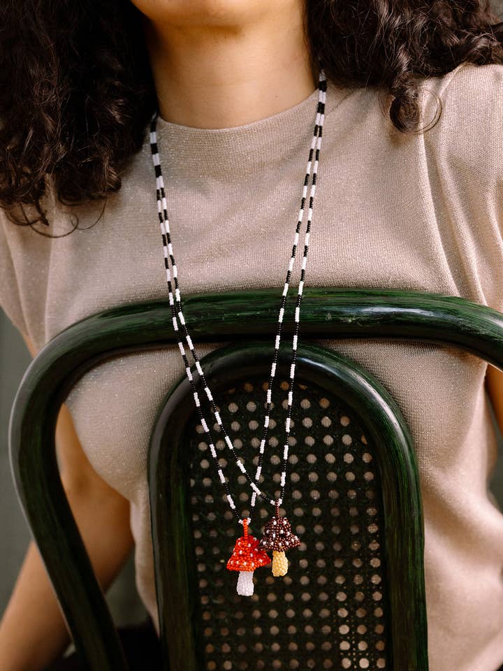 Rode paddenstoel kraag voor wholesale door Lis Aguilar