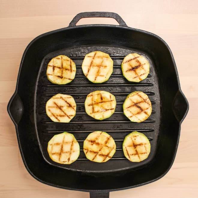 Style Asia - Wholesale Cast Iron Skillet - Jim Beam Pre Seasoned Cast Iron Square Skillet with Ridges6