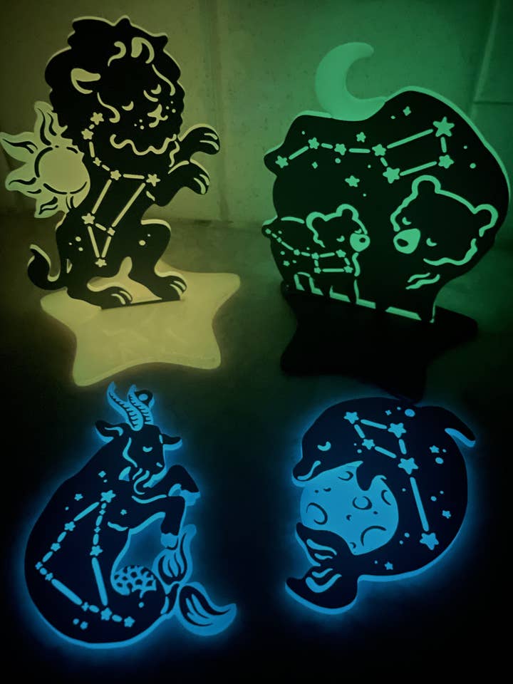 Llaveros y soportes Constellation que brillan en la oscuridad para venta al por mayor de Cambrasine