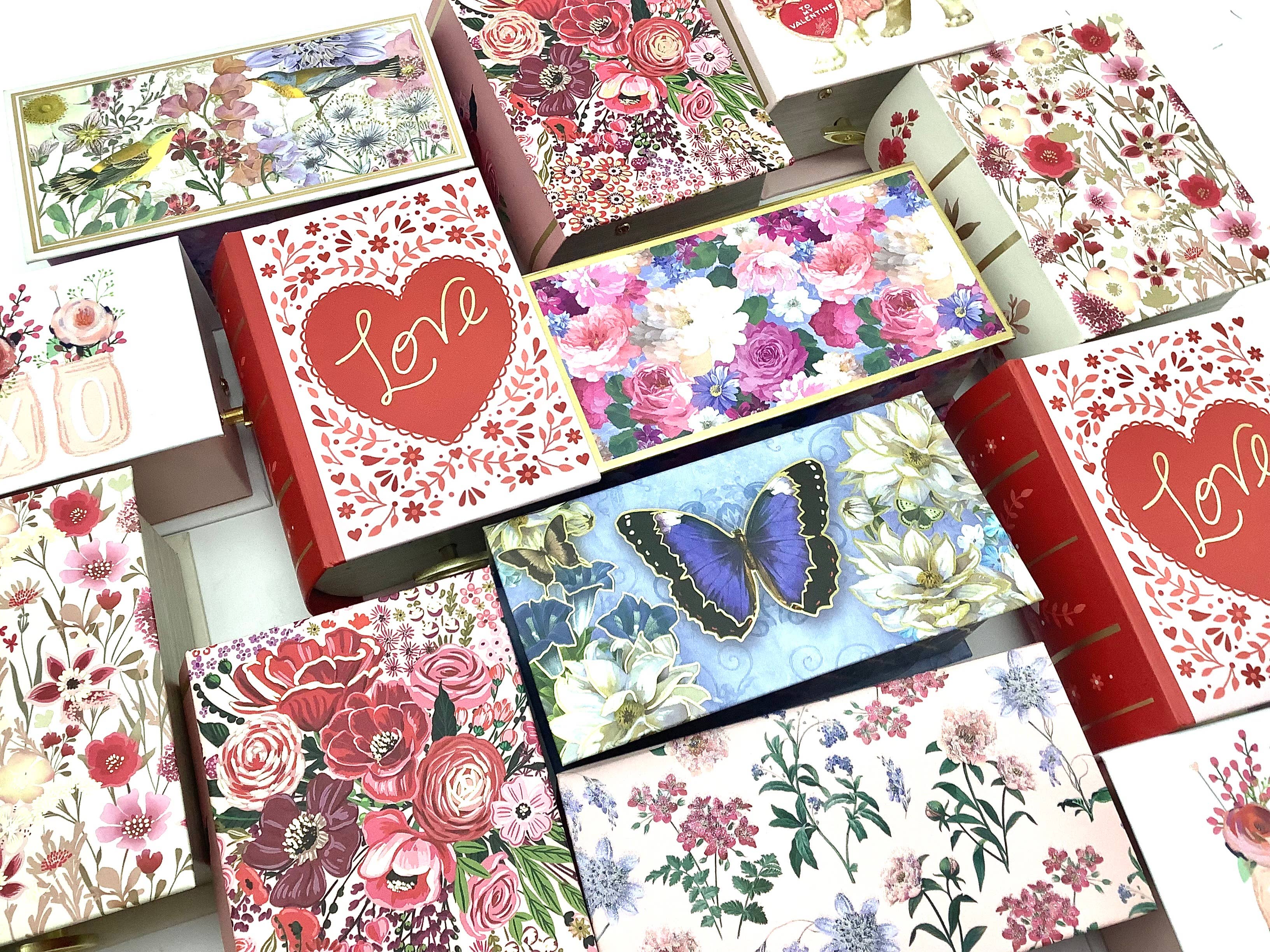 All Little Cute Things – wholesale Bar Soap – Music Box with Scented Soap Assortment