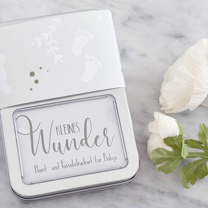 Hand- en voetafdrukset voor baby's – kleine handjes, grote herinneringen voor wholesale door Countdown-Kalender - We celebrate emotions