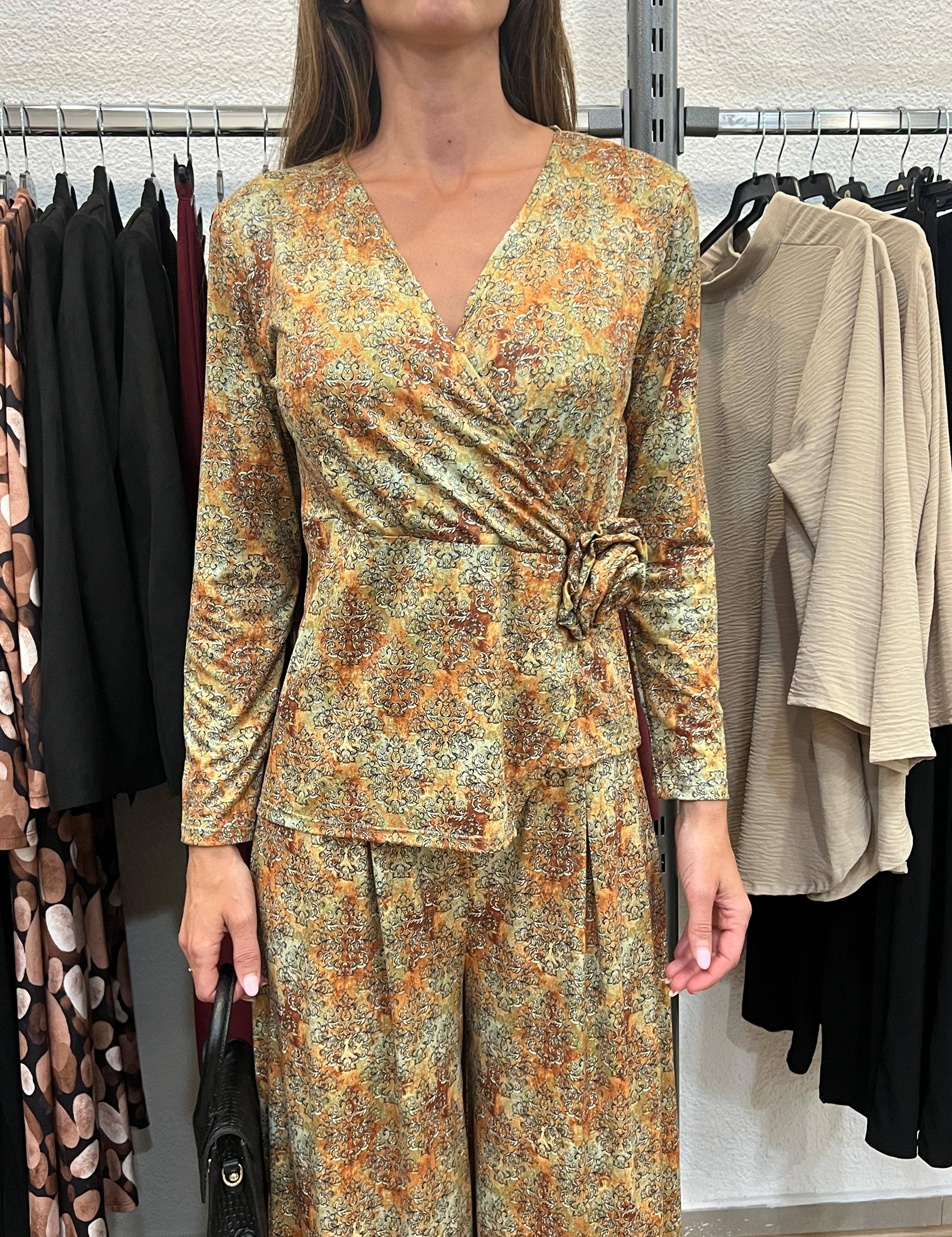 Julie d orleac - Wholesale Top & Pant Set (NOT Loungewear) - Women's - Palazzo pants and flower t-shirt set6