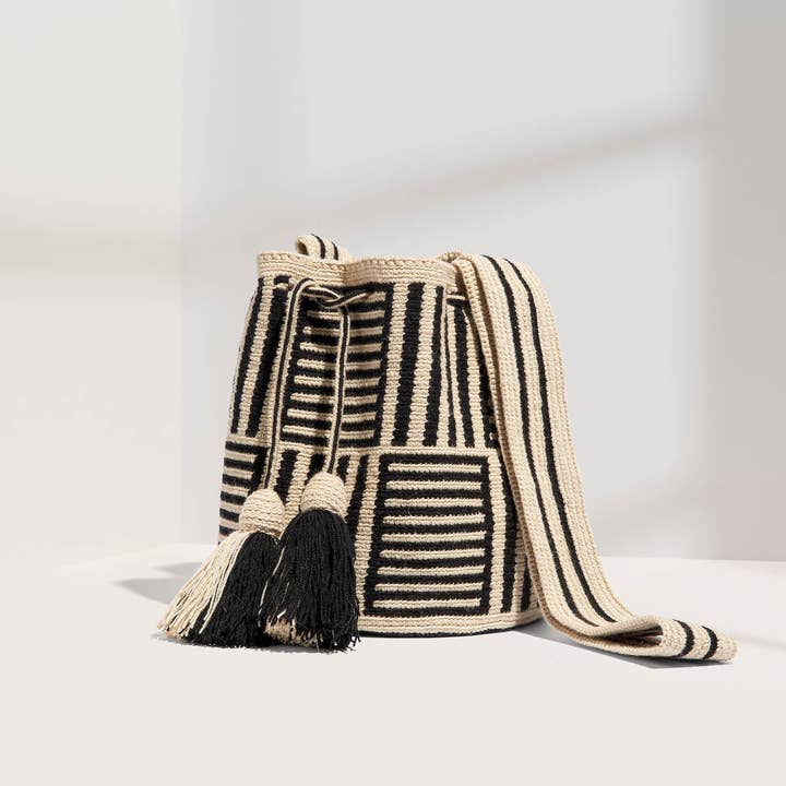 Kululu - Sac bandoulière Wayúu en crochet traditionnel pour la vente par One Thread Collective