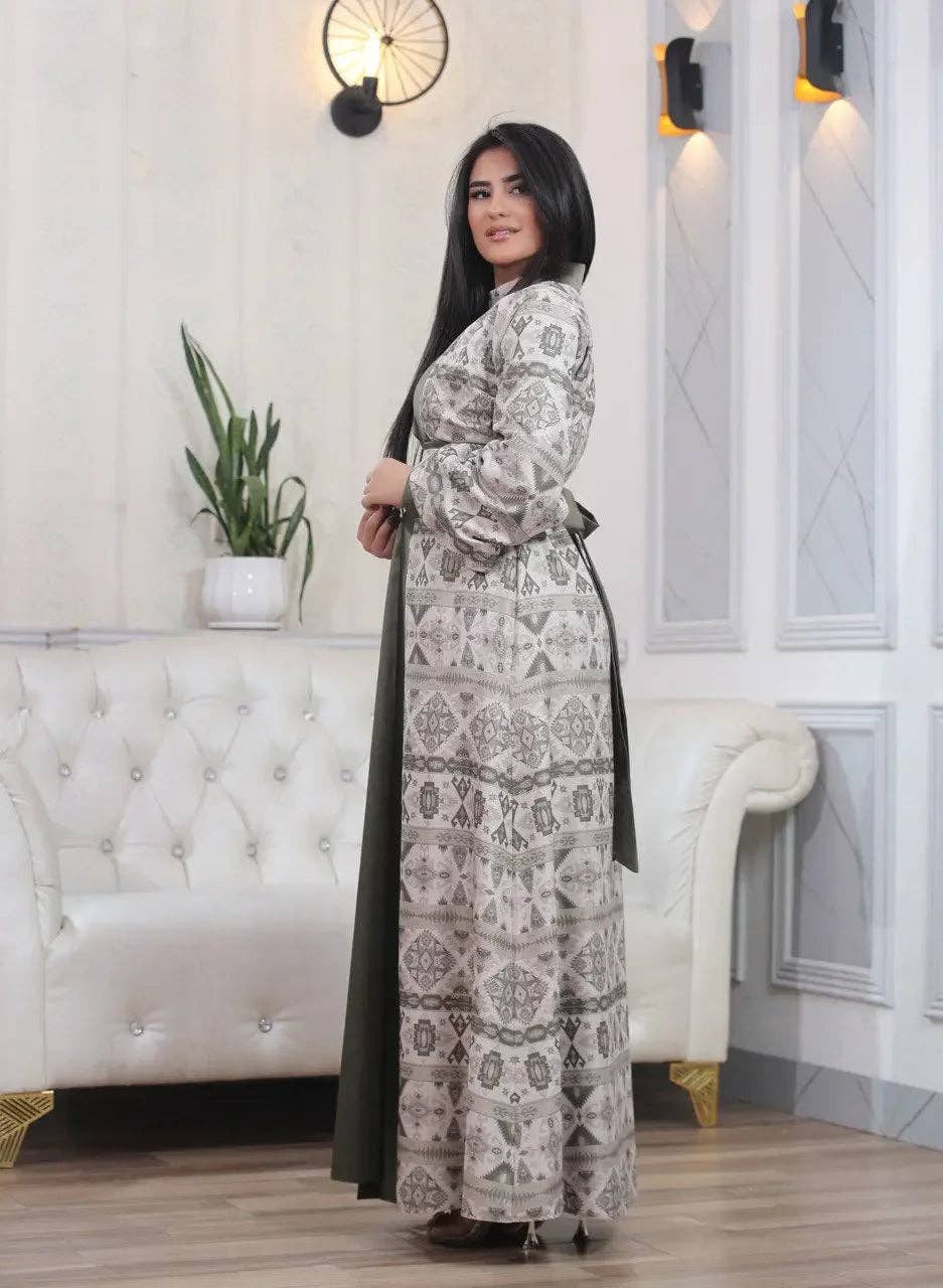 Palestinian Elegance - Wholesale Kaftan - Women's - Satin Silk Kaftan: Luxurious Comfort and Elegant Style4
