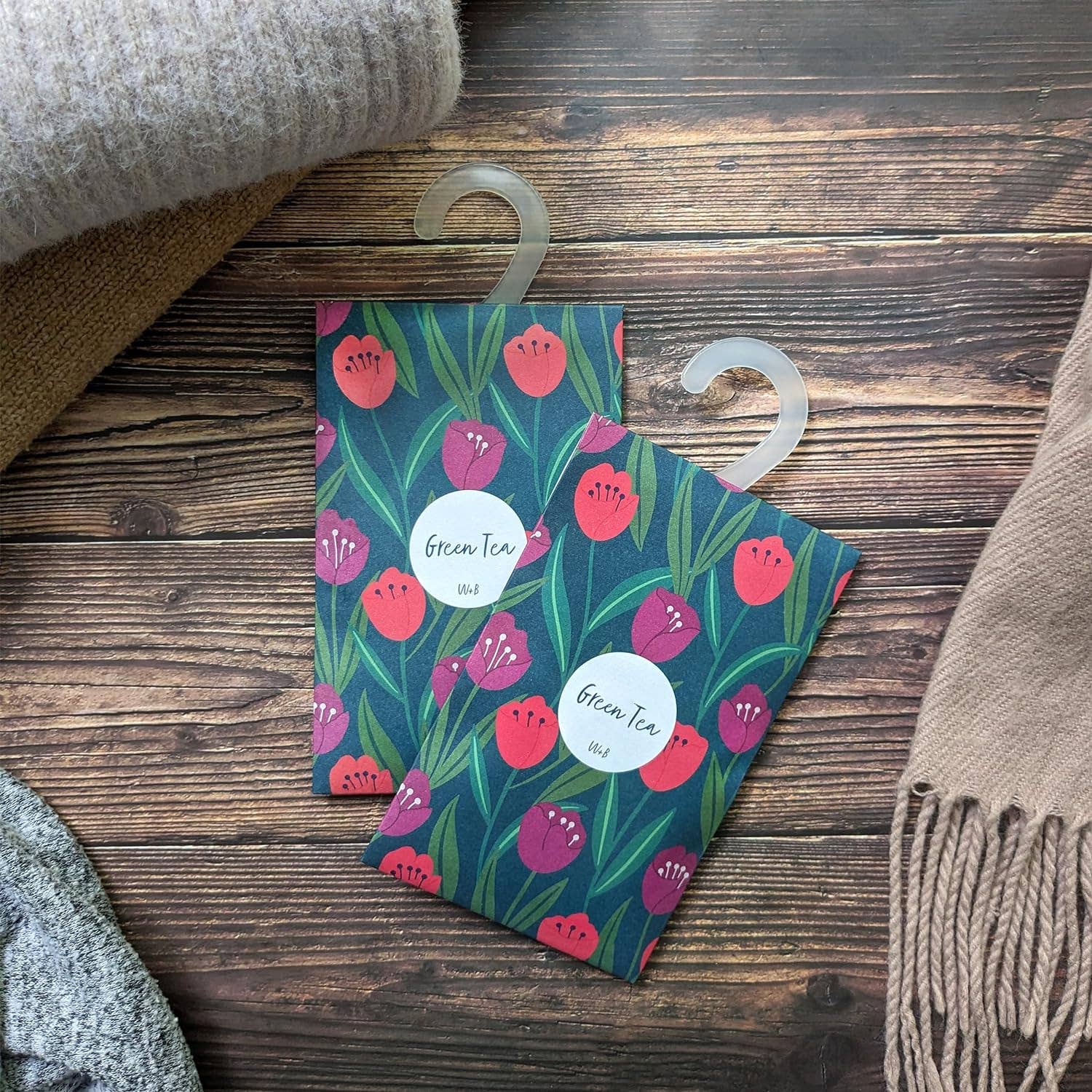 Robert Frederick Ltd – wholesale Sachet – Willow and Belle Scented Hanging Sachet - Set of 4 Green Tea - Tulips Design5