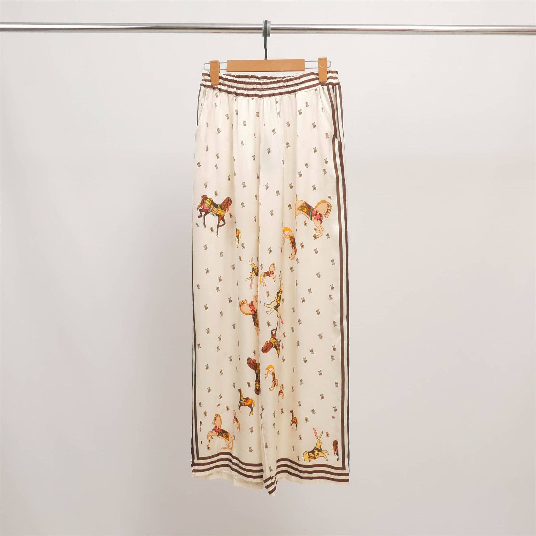 Cecile Wang - Wholesale Pants - Women's - Carousel horse print pants KD9088VS-62