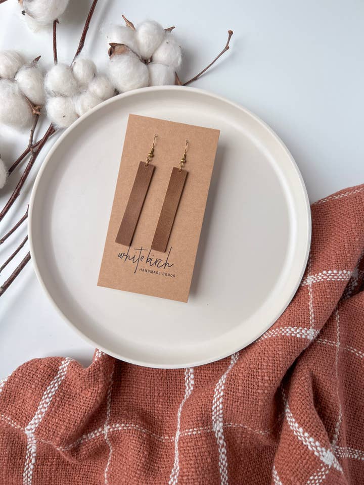 Brincos Wild Whiskey Pele Castanha por atacado de Whitebirch Handmade Goods