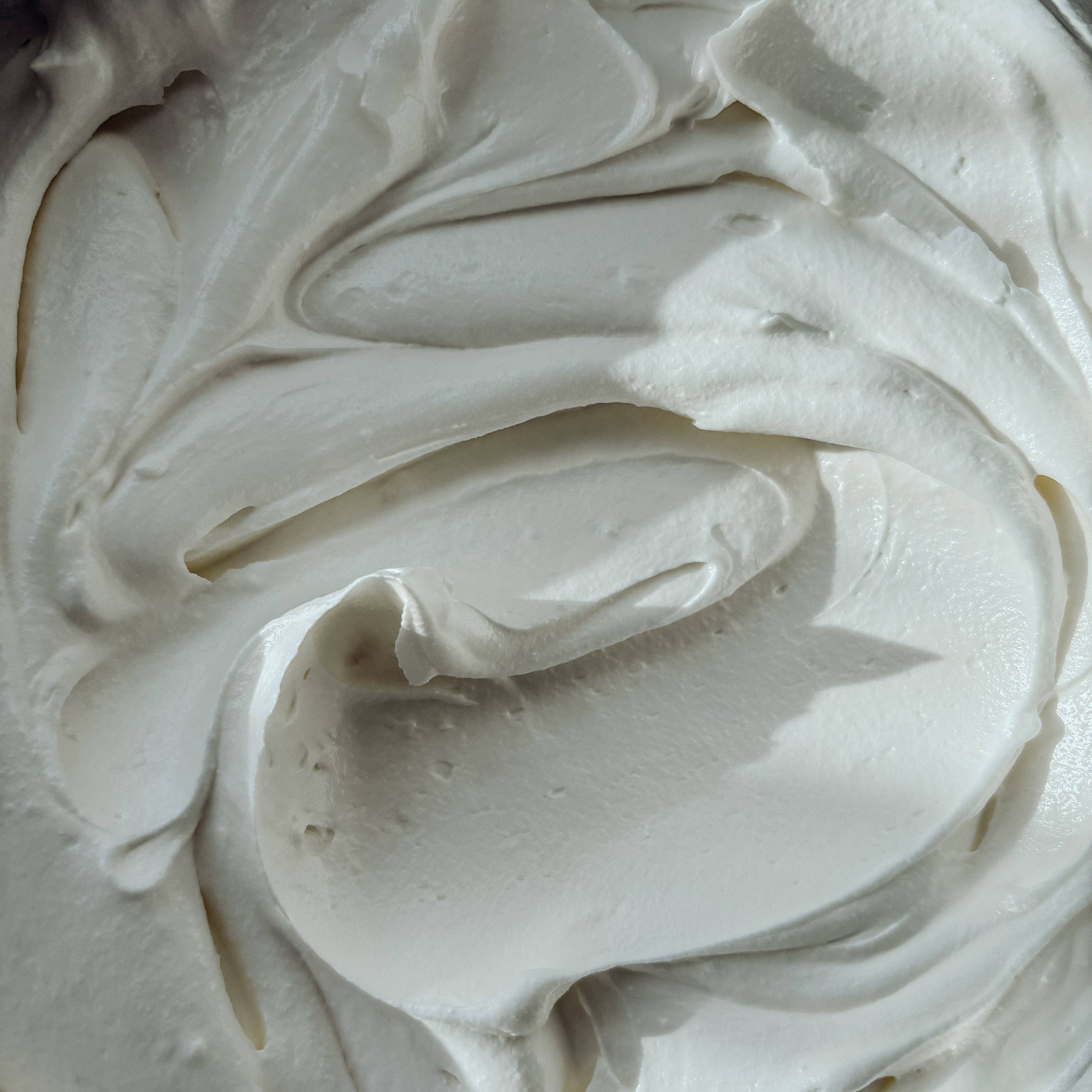 Wild Roots Tallow Co. – Großhandel Anti-Aging-Feuchtigkeitscreme – Wacholder + Süßorangen-Talg-Körpercreme1