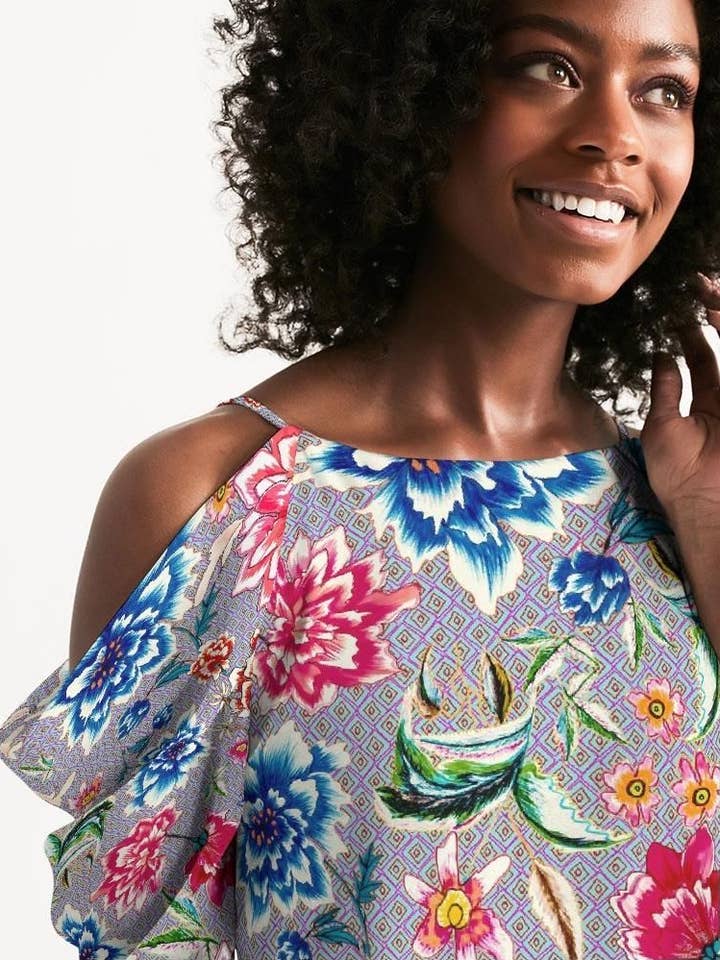 AMORE BLUE ROSES || Abito a trapezio da donna per la vendita all'ingrosso da parte di Byheart Design Sweden