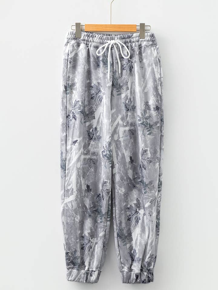 Graue Camo-Print Gemütliche Jogginghose mit Kordelzug und elastischem Bund für den Großhandel von Sweet Lover Fashion