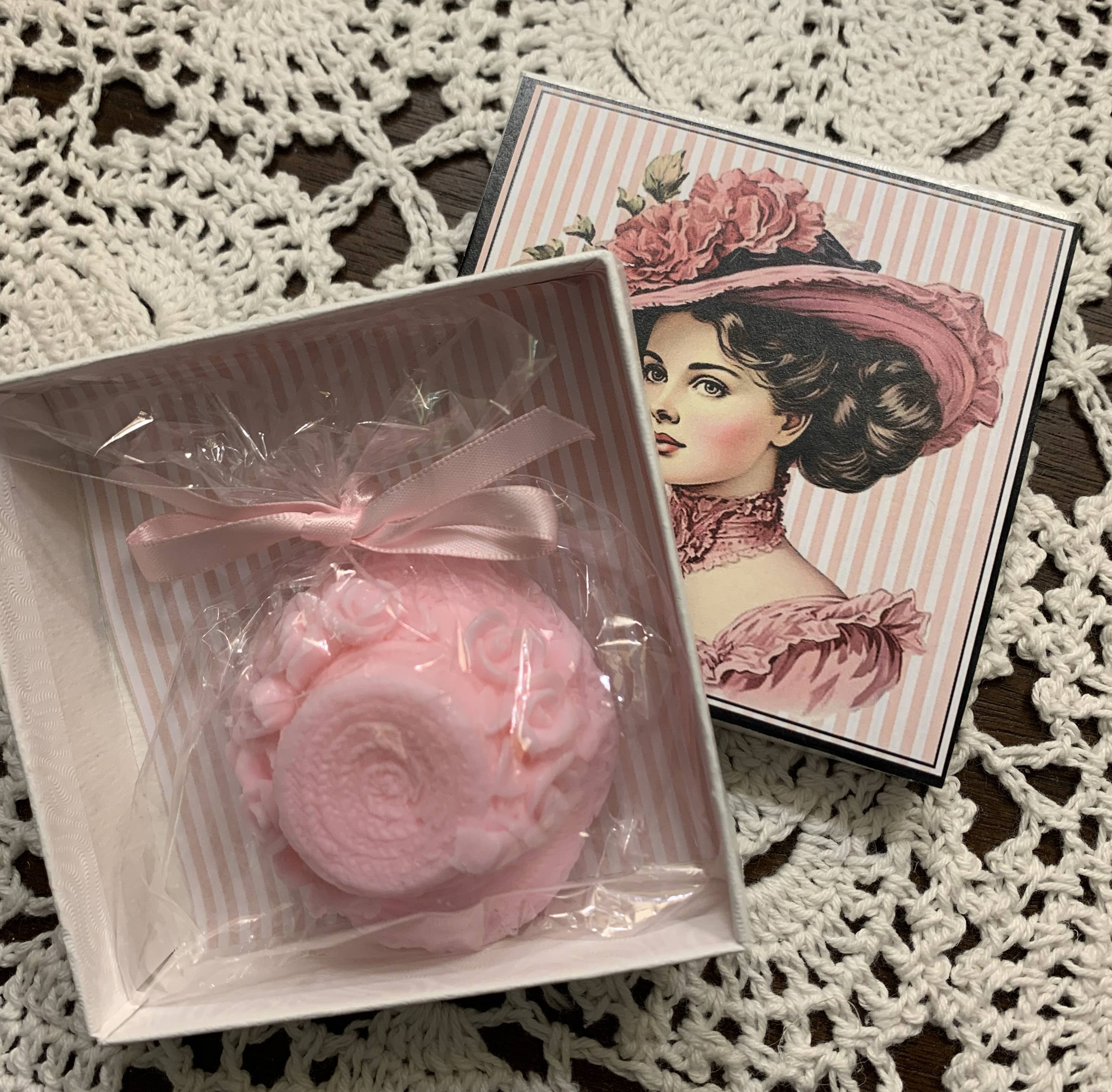 MOMENTS IN THYME - Wholesale Bar Soap - Lovely Lady Soap Collection0