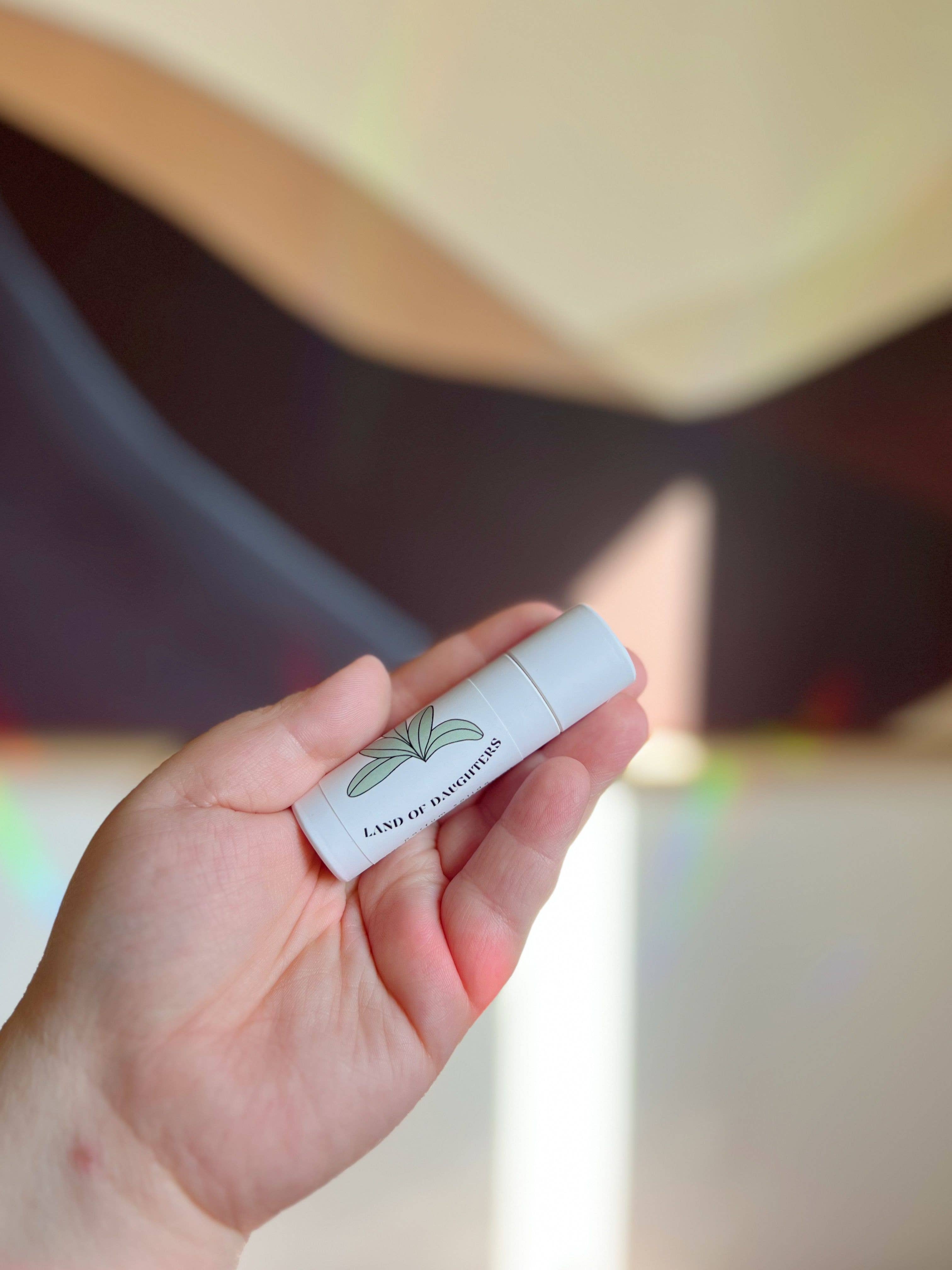 Land of Daughters - Wholesale Solid Perfume - Smudge Solid Perfume0