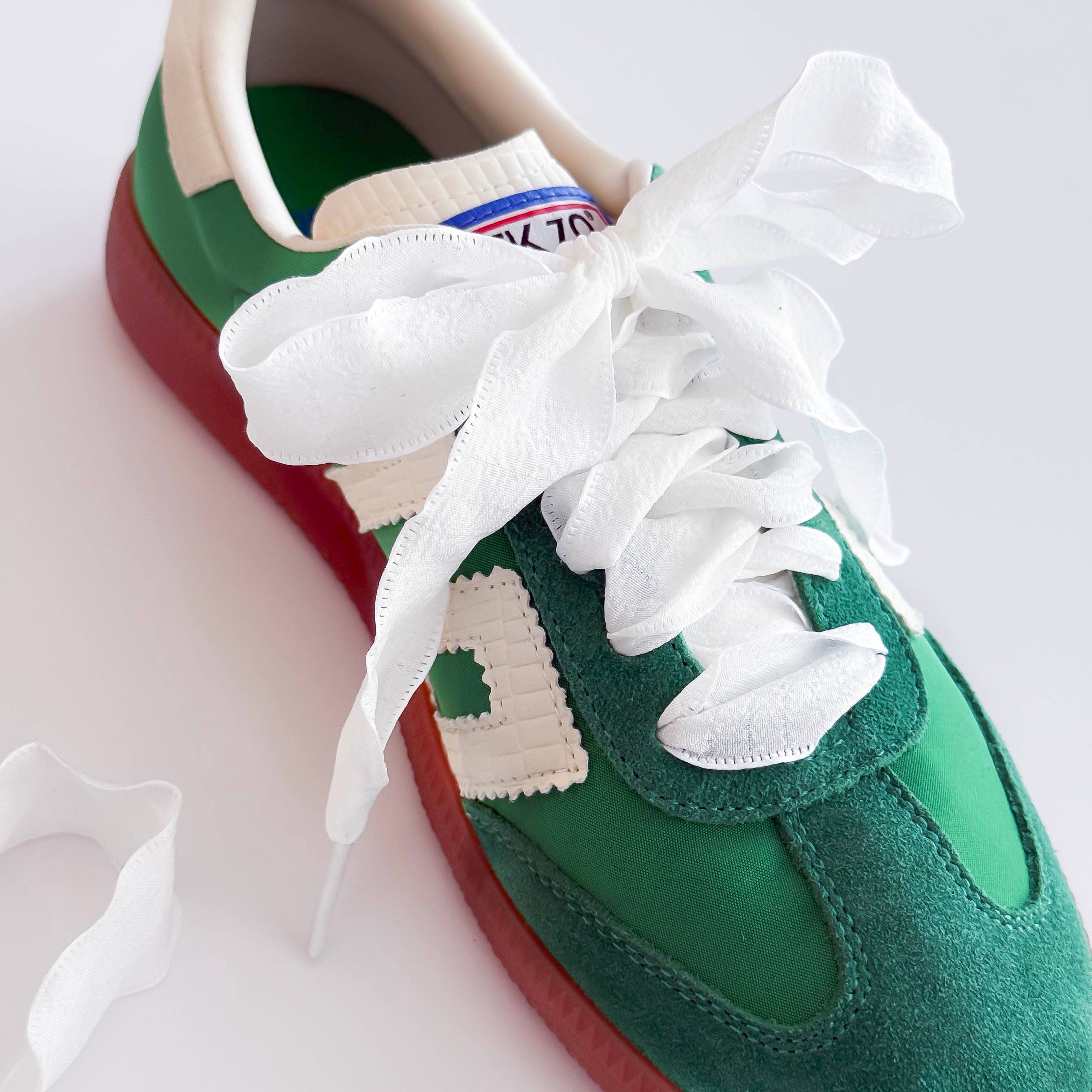 Leo & Lee Studio - Wholesale Shoelaces - Women's -  Gingham Shoe Lace Sets– Ribbon Bow Shoe Accessories25