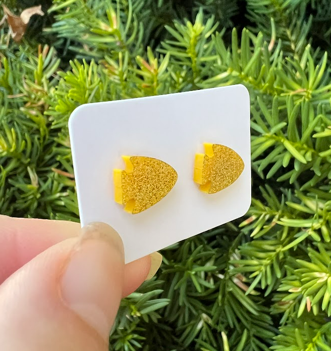 Baubles by B - Wholesale Stud/Post Earrings - Gold Arrowhead KC Kansas City Chiefs Game Day Stud Earring3