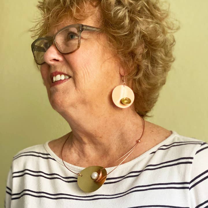 Chick Boss LLC - Wholesale Pendant/Charm Necklace - SOLSTICE Best Selling Elegant Small Angular Metal Necklace from the SCULPTURAL Collection with Simulated Pearl or Jade option5