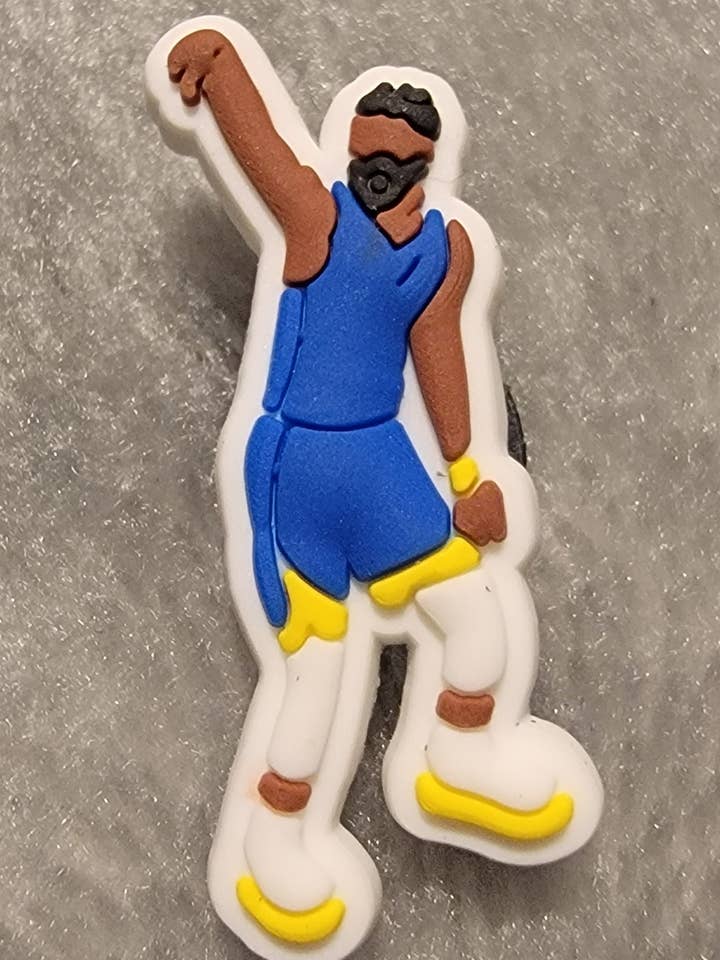 Breloque en forme de crocodile 268 pour la vente par Oodle Kaboodle LLC