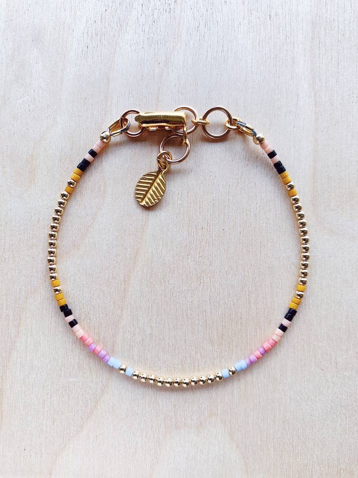 Gyldent Slangearmbånd - Wildflwr - Glas + Guld Fyld Perler for engroshandel hos On the Lookout Jewelry