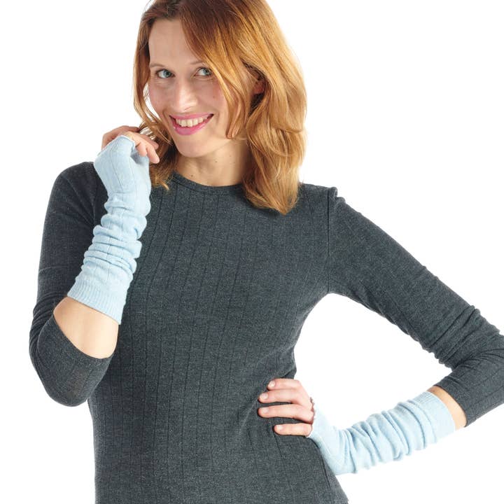 SKY COLORED CASHMERE WOOL MITTEN for wholesale by Dub & Drino
