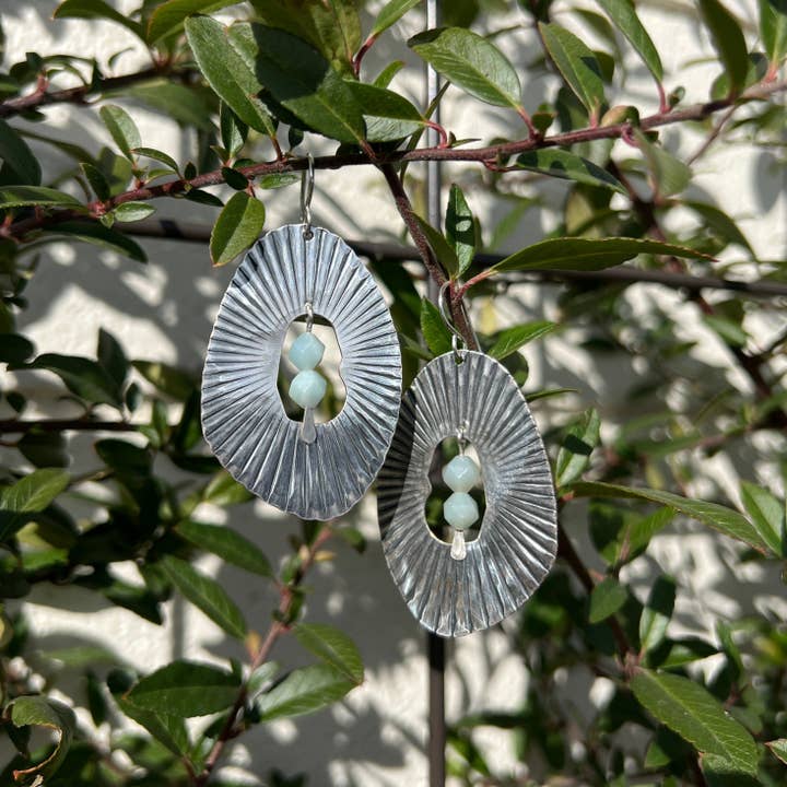 Orecchini con illuminazione per la vendita all'ingrosso da parte di Fluff Hardware