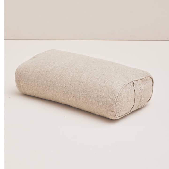 Protector de yoga Moonchild, rectangular, pequeño, natural y otras tendencias de Resultados para accesorios yoga al por mayor. Devoluciones gratuitas y condiciones de pago a 60 días en Faire en Faire.