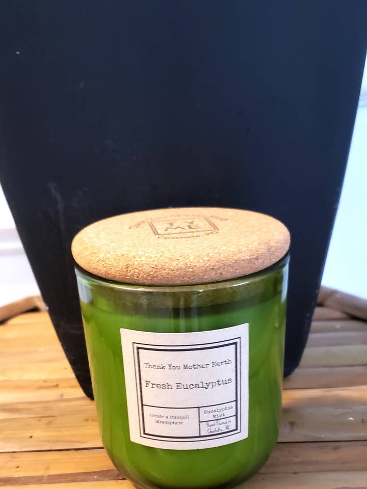 Eucalyptus frais pour la vente par Thank You Mother Earth