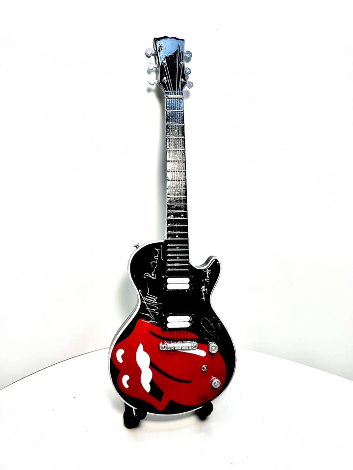 1:4 Scale Guitar - Type 17 for wholesale by Sweet Strings