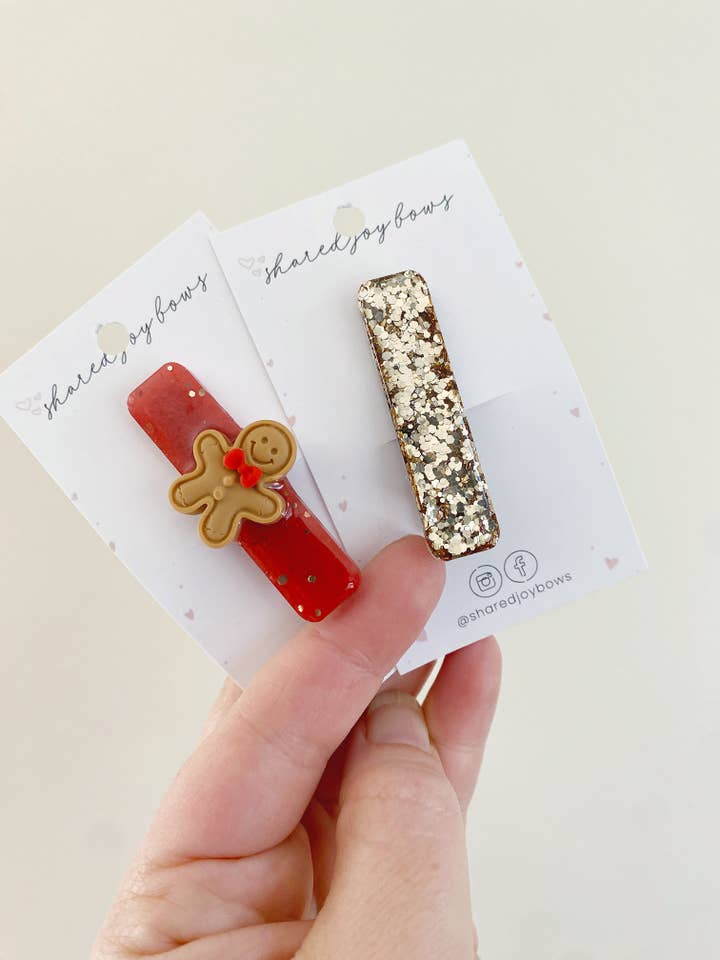 Pinces à cheveux en résine de Noël pour la vente par Shared Joy Bows