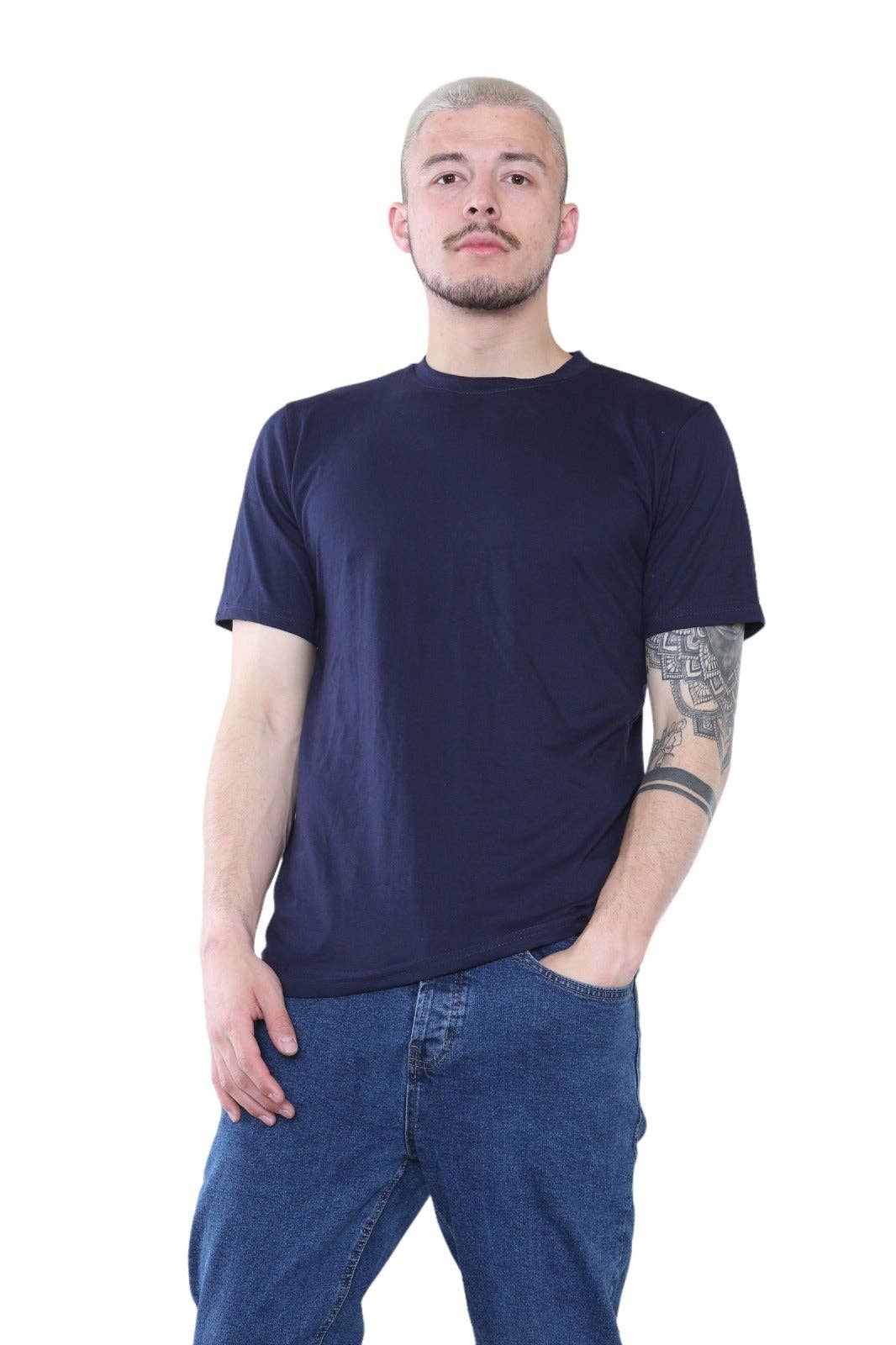 Elainah Fashion - Wholesale T-Shirt - Men's - Elaina Fashion Navy Crew Neck T-Shirt – Minimalist Style for Everyday Wear2