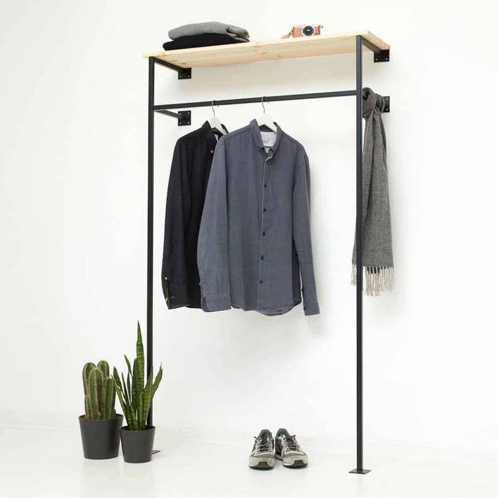 Guardaroba · Semplice Alto - 190 cm per la vendita all'ingrosso da parte di various - Design aus Stahlrohr