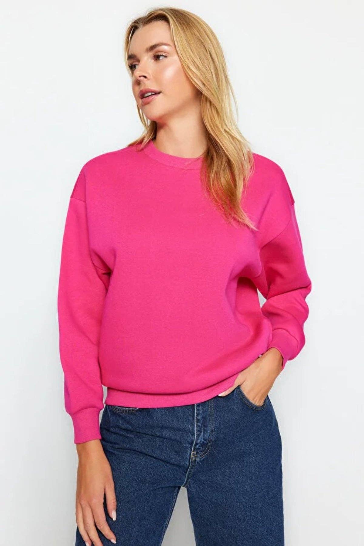 Hoxton Gal – wholesale Sweatshirt – Women's – Thick Fleece-Lined Regular Fit Crew Neck Basic Knit Sweatshirt12