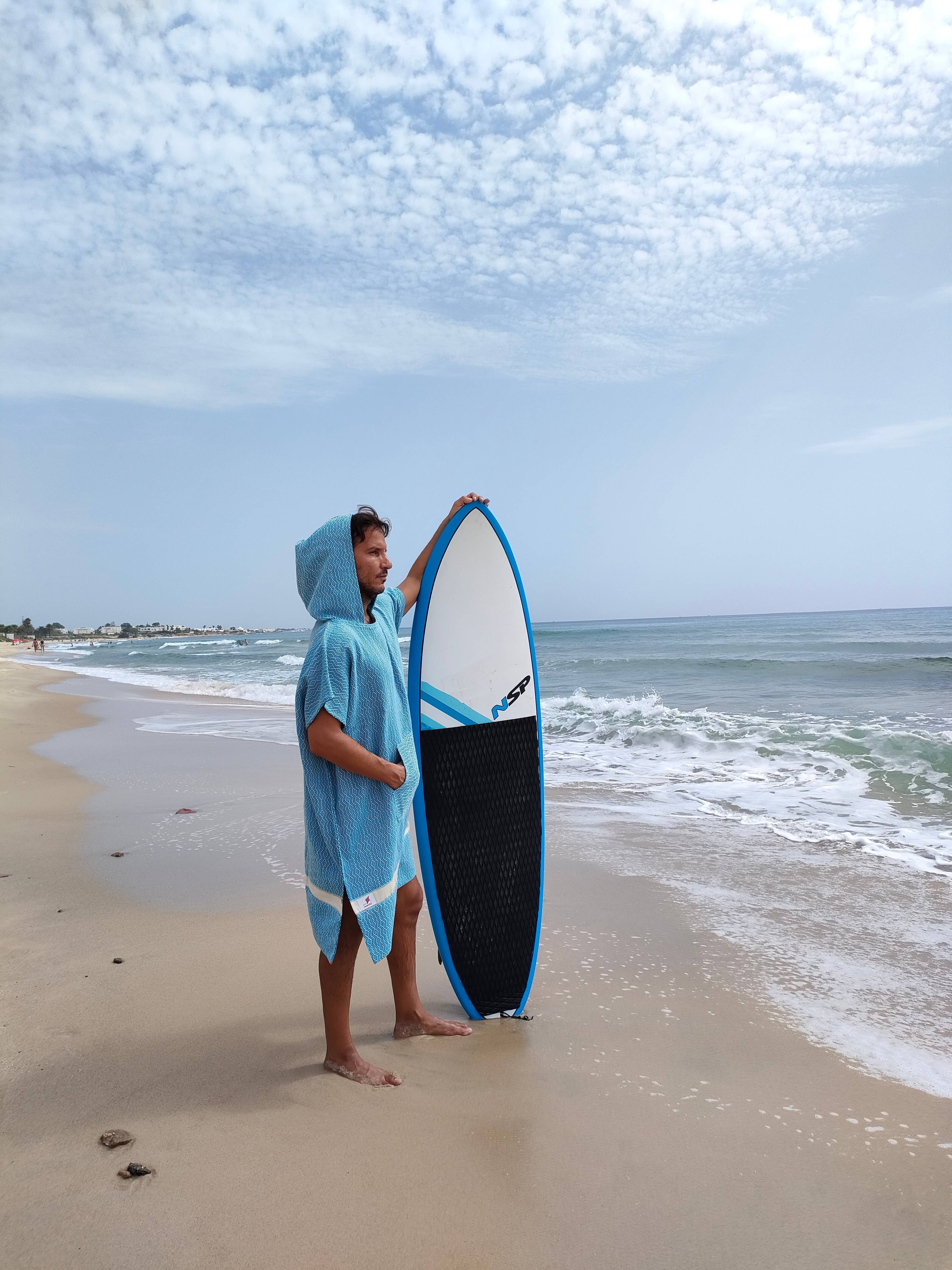 ArtisaLand – Poncho - Unissexo por atacado – Poncho de praia WAIKIKI com capuz e bolso3