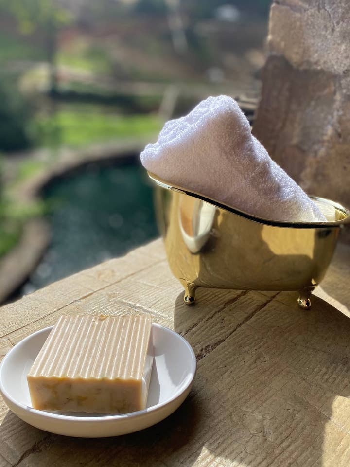 Barre d'intensité pour la vente par The Dermis Delicacies