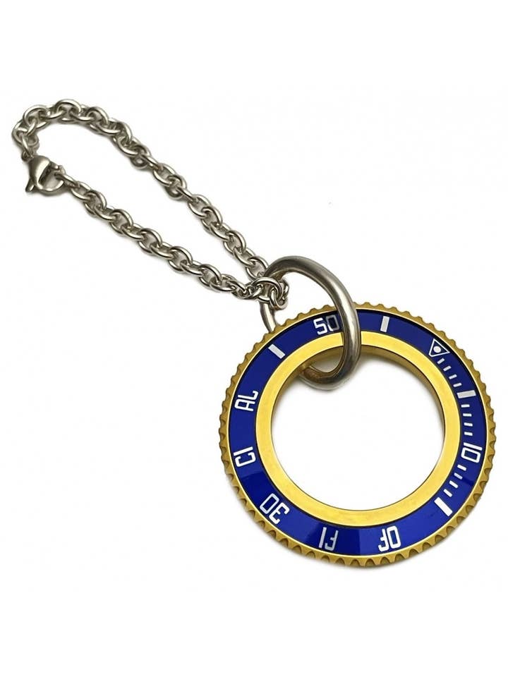 SPEEDOMETER OFFICIEL PVD GULD NØGLERING FARVE BLÅ for engroshandel hos Speedometer Official