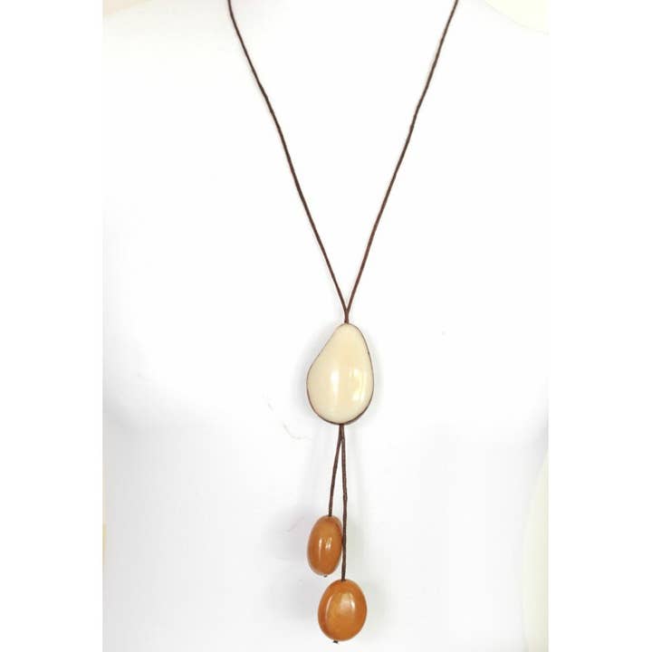 Tagua & Co – wholesale Pendant/charm necklace – Trio Pendant7