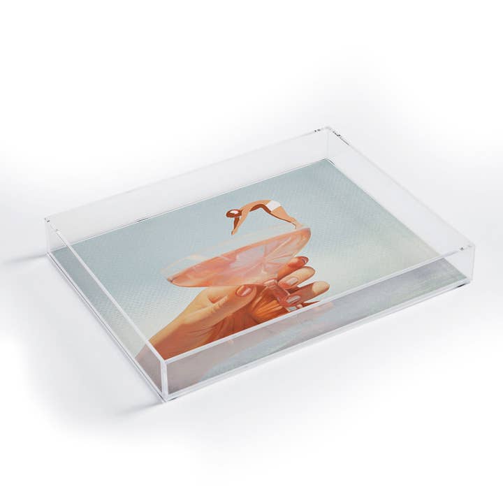 Plateau en acrylique collage cocktail Sip And Dive de Dagmar Pels pour la vente par Deny Designs