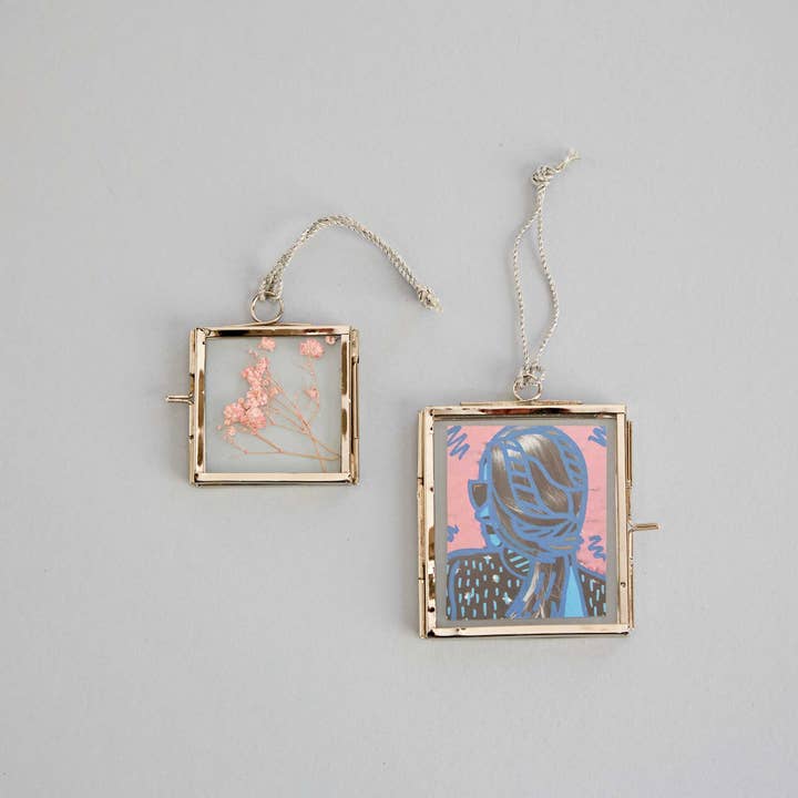 The Paper High Gift Company Limited - Wholesale Picture Frame - Alia Square Glass Hanging Photo Frame - Handmade