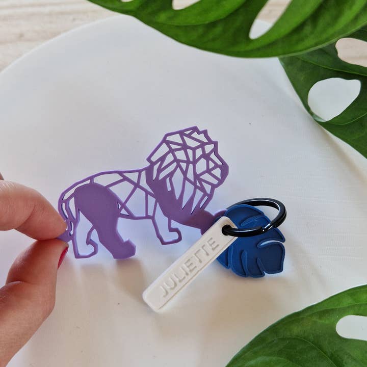 Llavero de león personalizable para venta al por mayor de JUNG