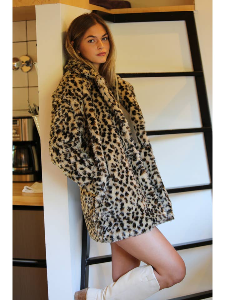 ANGIE - Wholesale Jacket - Women's - SJ949-LEO FAUX FUR ANIMAL PRINT JACKET