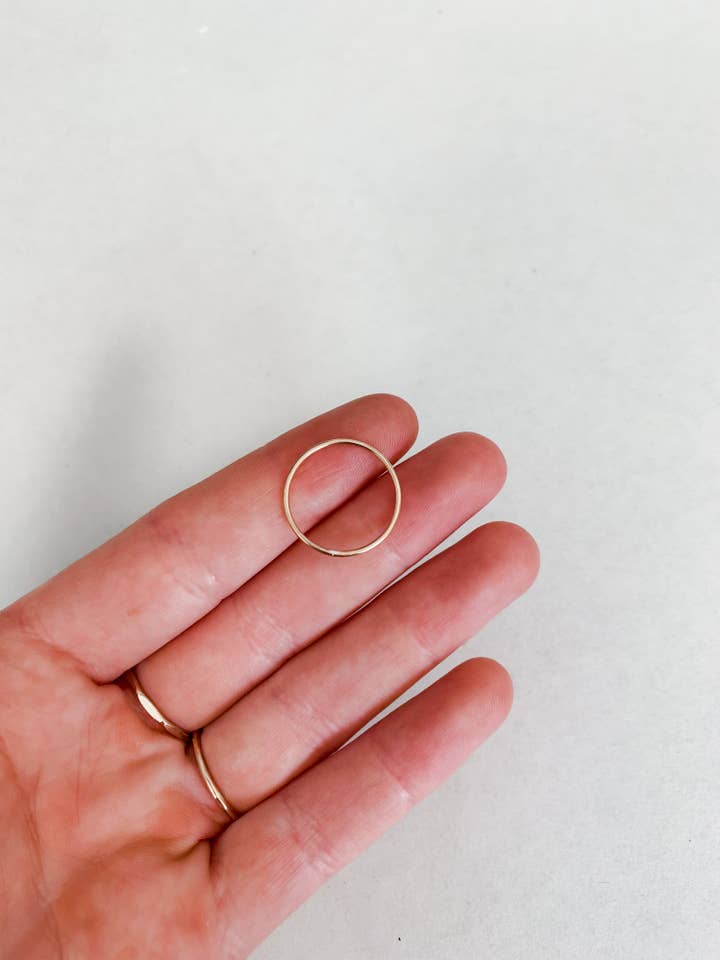 Barely There pour la vente par Simply Jules Jewelry