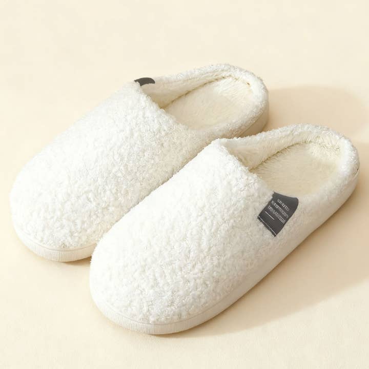 White HOME WARM INDOOR CLOSED-TOE SLIPPERS_CWSHS00286 for wholesale on Faire2