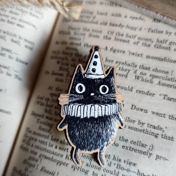 Jon Turner Illustration - Wholesale Lapel Pin/Button - Simon the Clown Cat Wooden Pin Badge